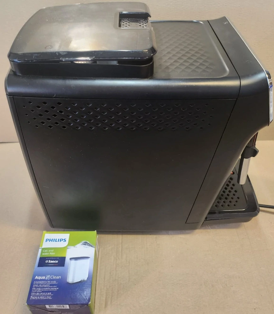 Philips Series 2200 EP2225/10 - vráceno, použito