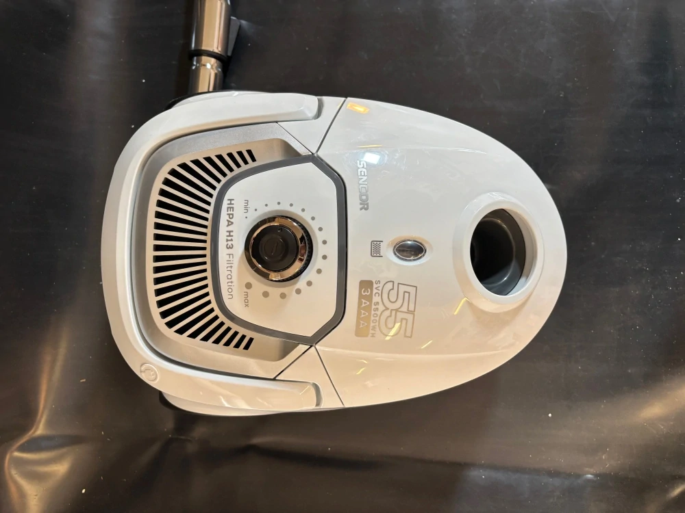 Podlahový vysavač Sencor SVC 5500WH bílý - Vráceno do 14 dnů, použito