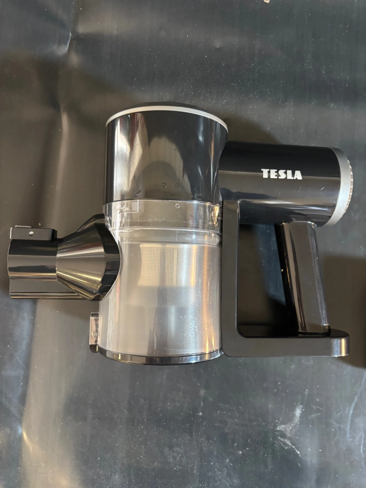 Tyčový vysavač Tesla PureStar PureStar E20 černý/šedý - Vráceno, použito