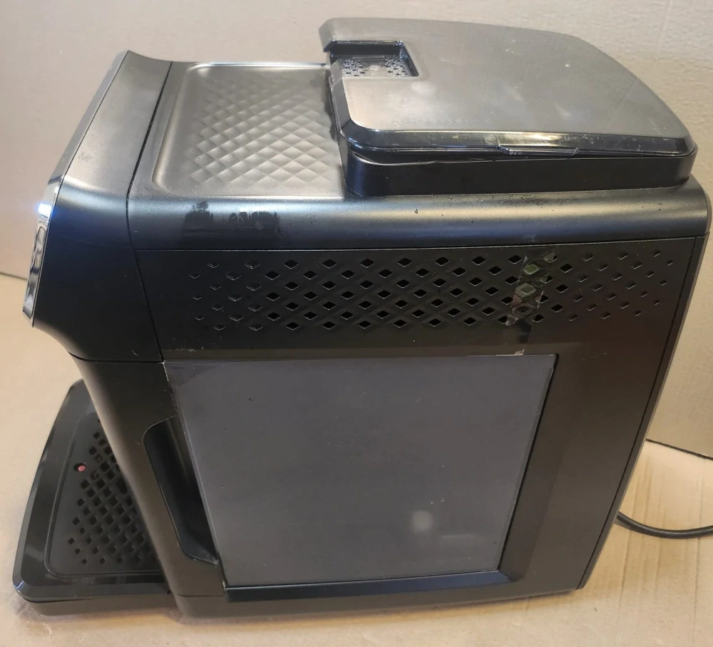 Philips Series 2200 EP2225/10 - vráceno, použito
