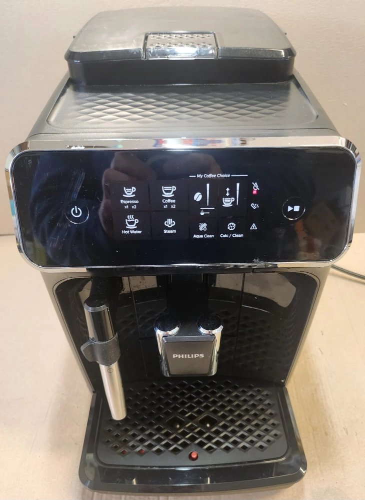 Philips Series 2200 EP2225/10 - vráceno, použito