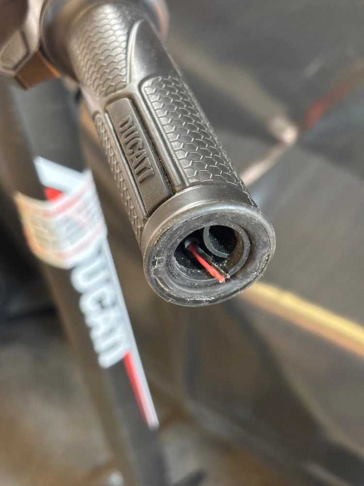 Elektrická koloběžka Ducati PRO-II PLUS TS černá, vráceno, použito